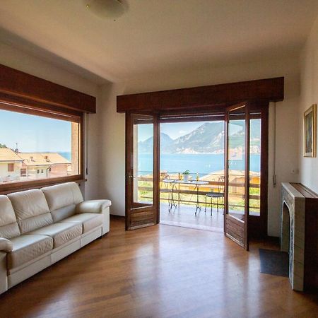 Villa Diana - Terrazza Sul Lago Assenza di Brenzone Ngoại thất bức ảnh