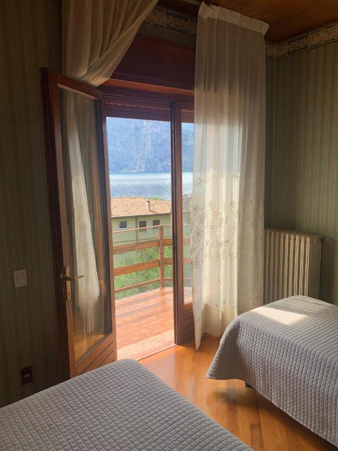 Villa Diana - Terrazza Sul Lago Assenza di Brenzone Ngoại thất bức ảnh
